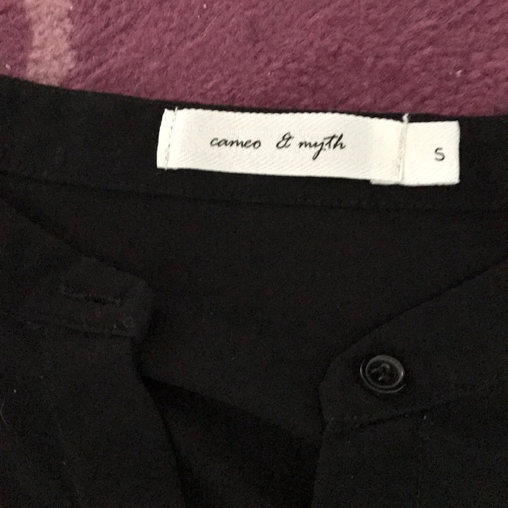 Shorty Sleeved Button Down Blouse - Size S - Picture 4 of 5